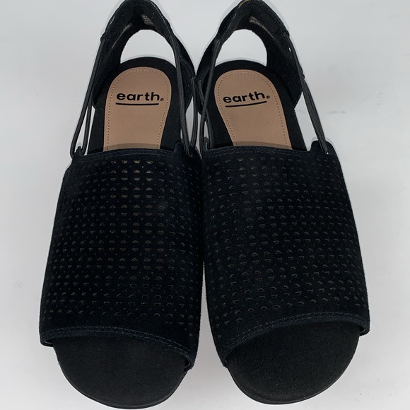 earth black sandals - Picture 2 of 8